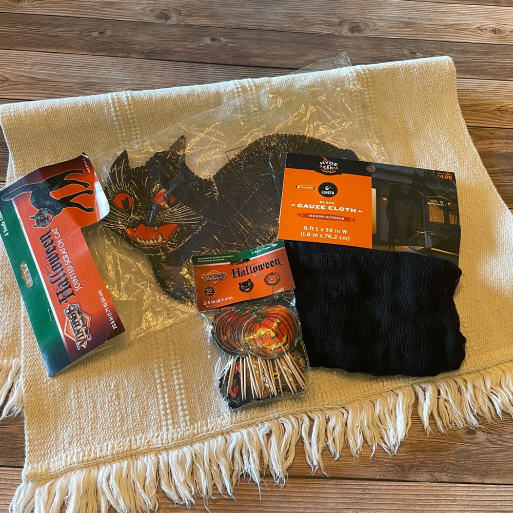 Retro Halloween Black Cat Decoration Set